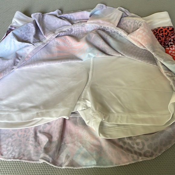 New Sofibella Wild Life Tennis/Golf Skort Size XL - Picture 3 of 7